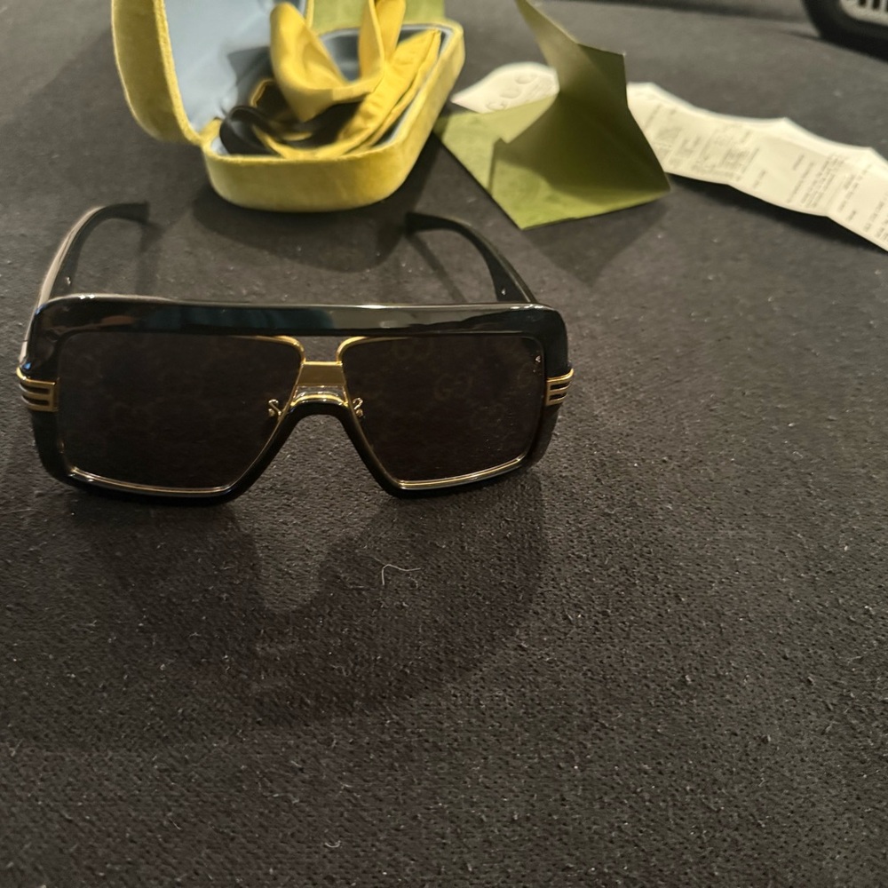 Gucci Sunglasses gg0900s with case, bag, receipt - Picture 5 of 5